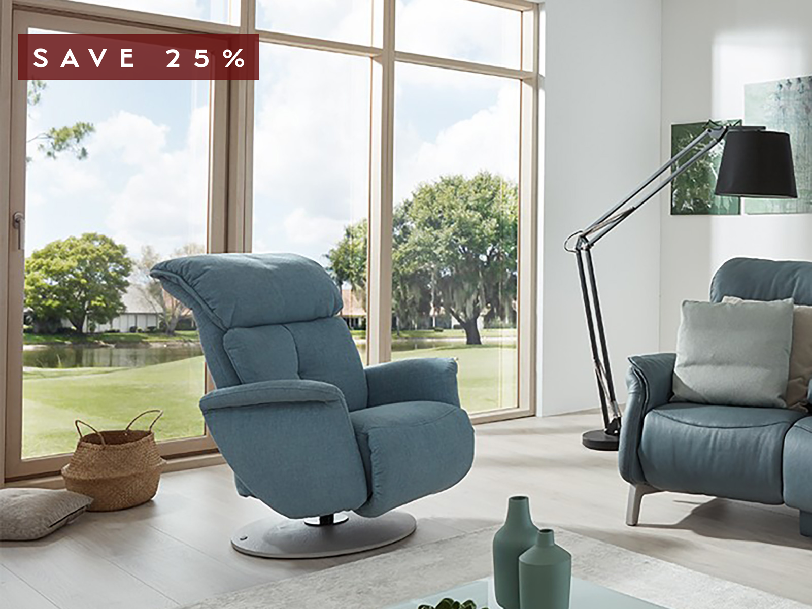 Swan manual chair