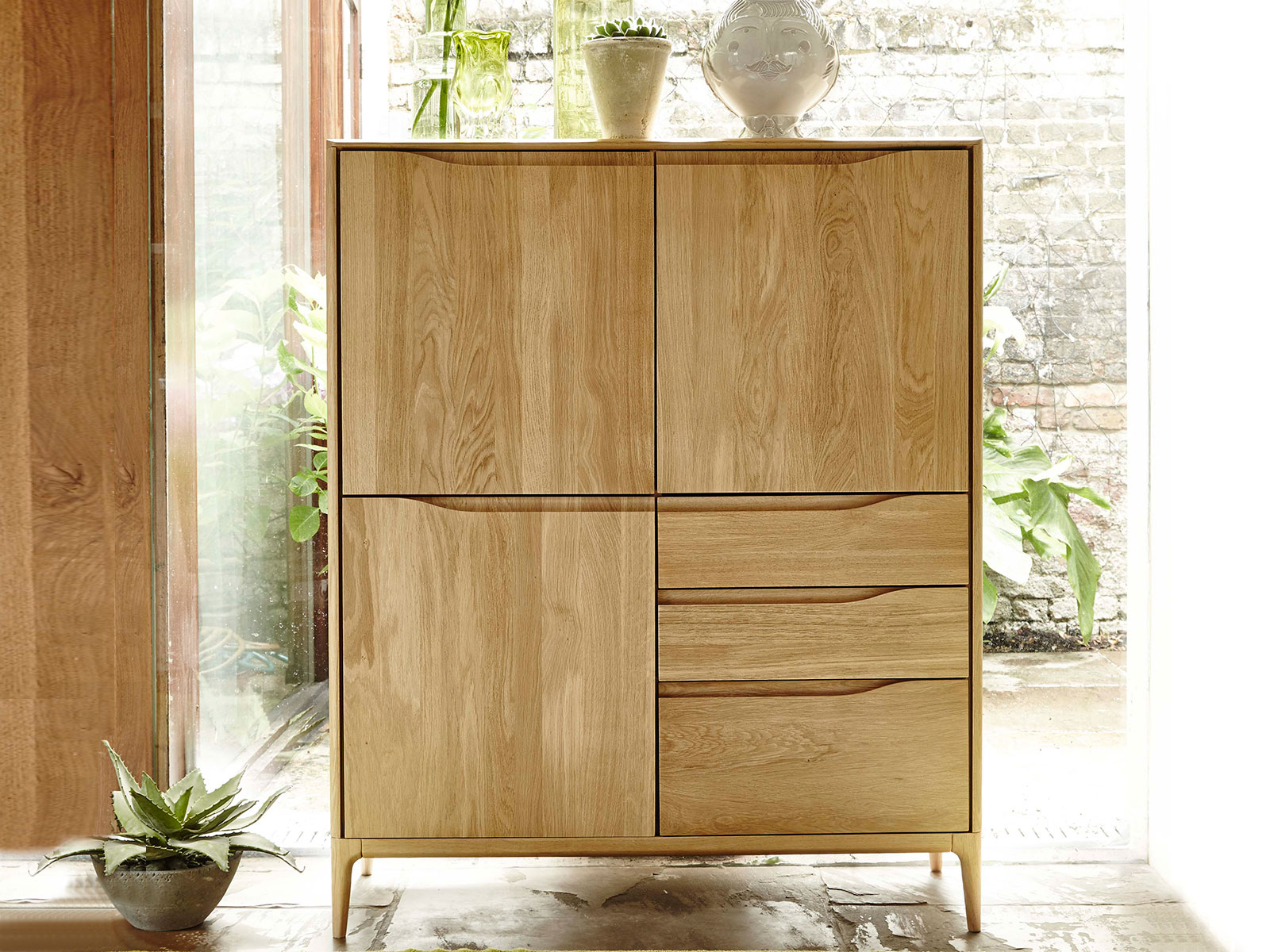 Highboard