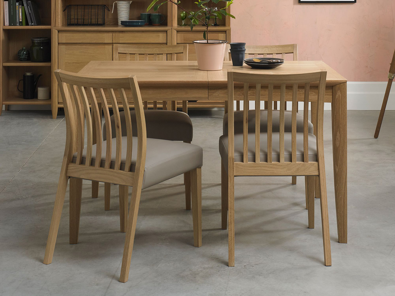 4-6 Extending Dining Table