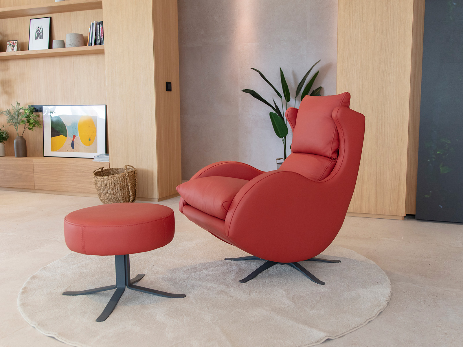 Rocker And Swivel Armchair - Leather