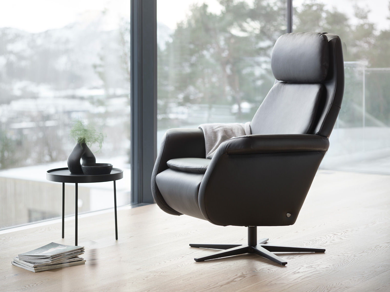 Chair With Upholstered Arm, Heating & Massage Function